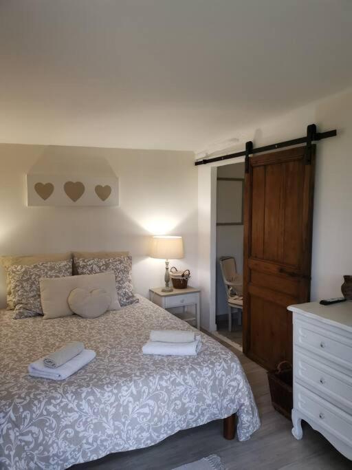 Le Cabanon Tendance Du Luberon Merindol Bagian luar foto