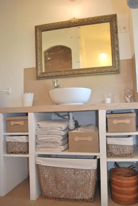 Le Cabanon Tendance Du Luberon Merindol Bagian luar foto