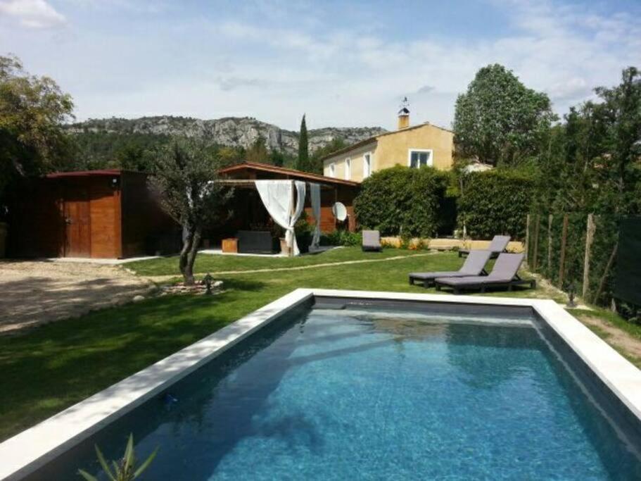 Le Cabanon Tendance Du Luberon Merindol Bagian luar foto