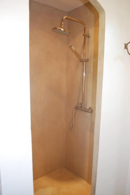 Le Cabanon Tendance Du Luberon Merindol Bagian luar foto