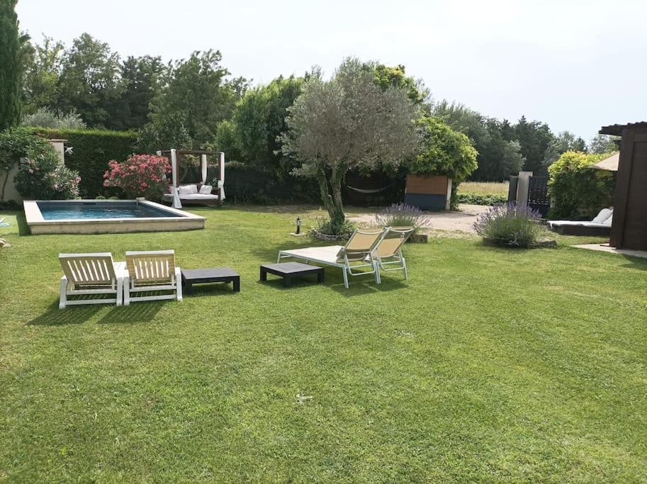 Le Cabanon Tendance Du Luberon Merindol Bagian luar foto