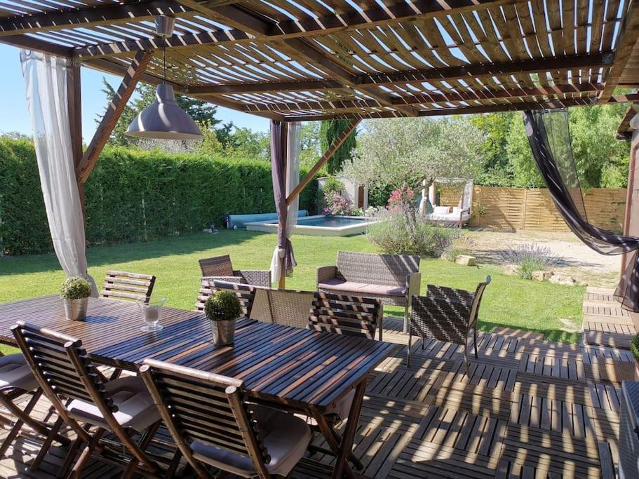 Le Cabanon Tendance Du Luberon Merindol Bagian luar foto